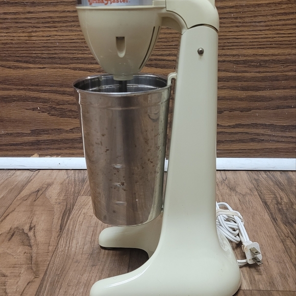 Hamilton Beach Scovill Drink Master Vintage Milkshake Mixer Maker 727 Almond - Picture 4 of 7